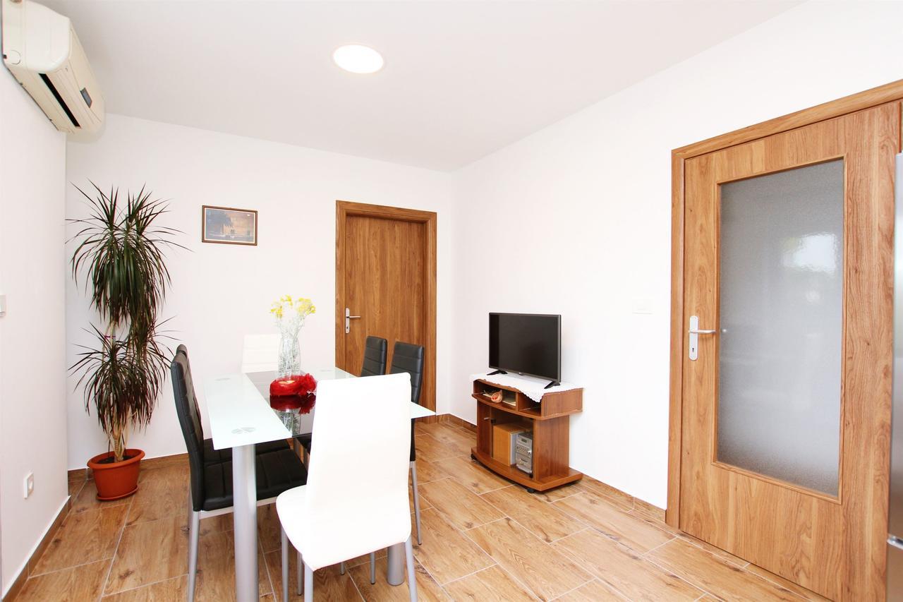 Apartment Anica تروغير المظهر الخارجي الصورة