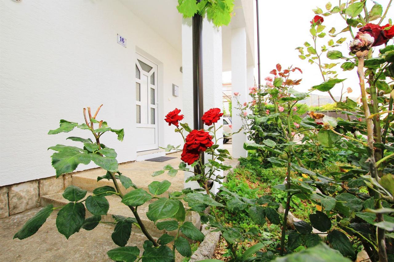 Apartment Anica تروغير المظهر الخارجي الصورة